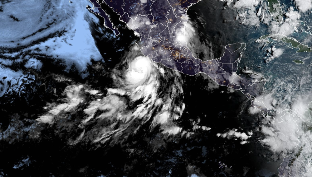 Flossie evoluciona a huracán de categoría 1 en el Pacífico mexicano