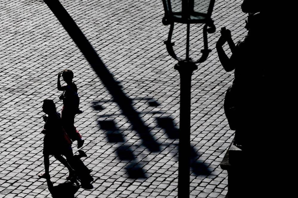 El calor en Europa da una tregua en áreas de Francia pero siguen las altas temperaturas