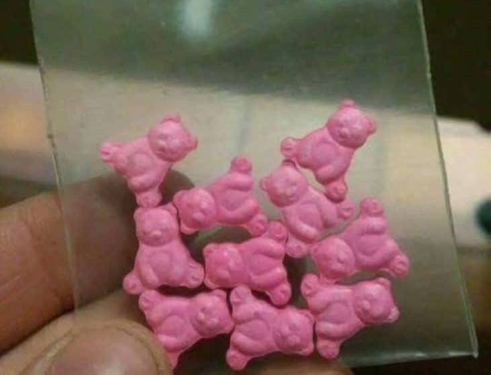 Ordenan detener a un hombre por tráfico de «gomitas con marihuana»