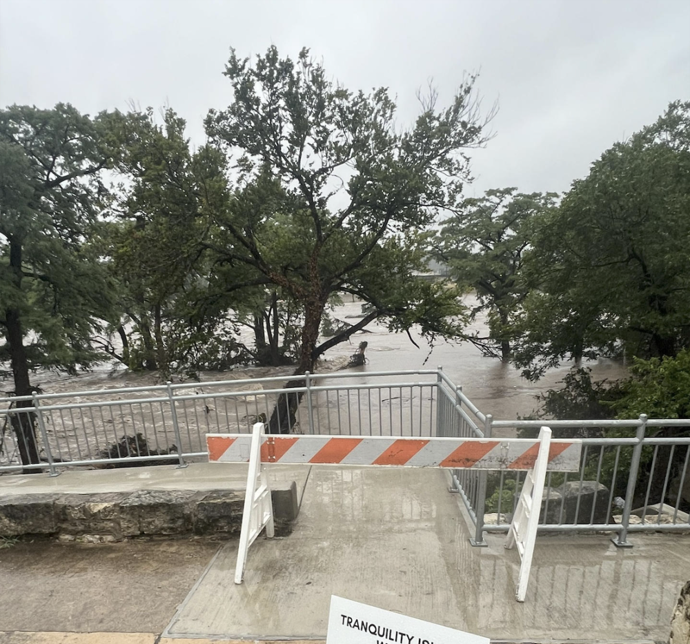 Se elevan a 43 las víctimas mortales por las inundaciones en Texas, entre ellas 15 niños