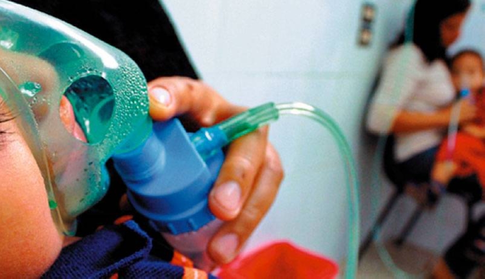 Salud registra más de 200 casos de neumonía cada semana