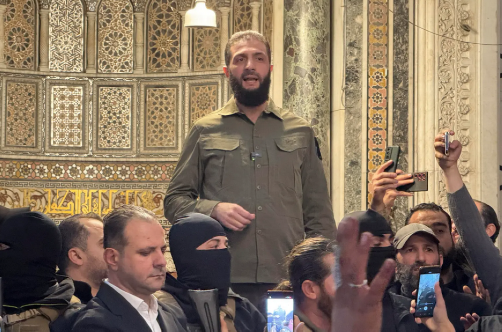 EE.UU. saca de su lista de terroristas a movimiento sirio que derrocó a Bashar Al Asad