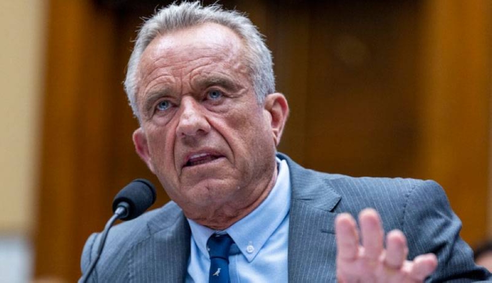 Médicos en EEUU demandan a Robert Kennedy Jr. por cambios en política de vacunación