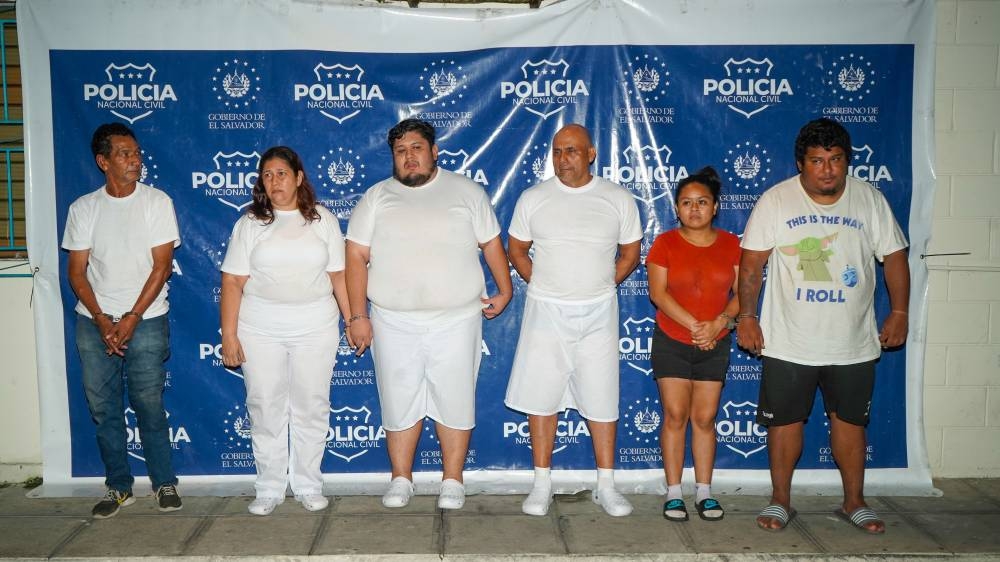 Ordenan capturar a 27 personas por 50 casos de estafa de vehículos en redes sociales