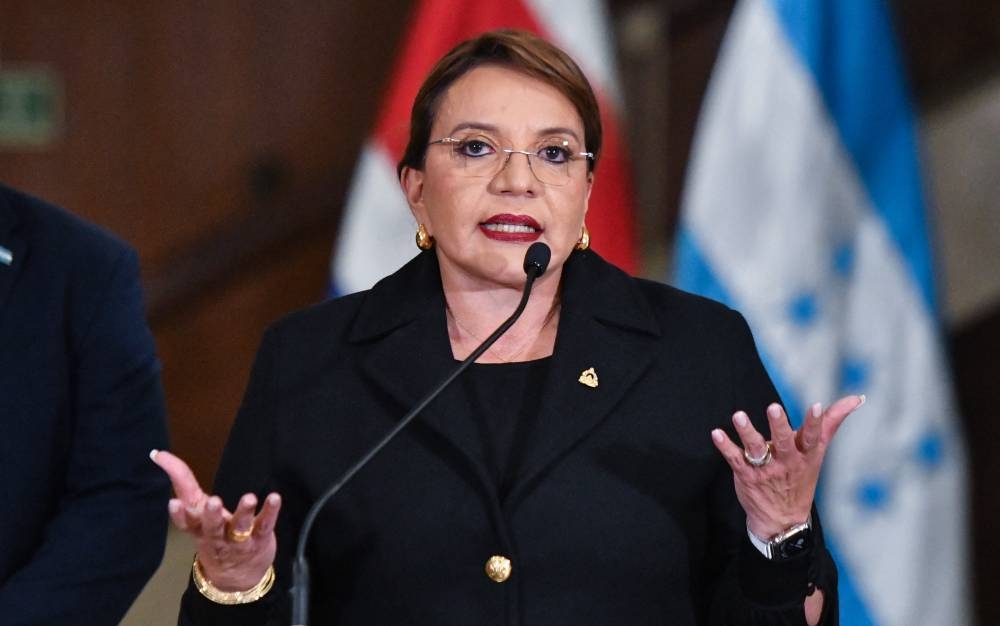 Presidenta de Honduras califica de «duro golpe» el fin del TPS y anuncia diálogo con EEUU