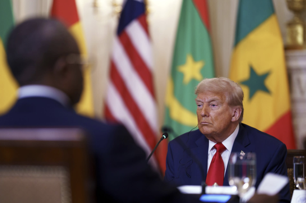 Trump elogia el inglés del presidente de Liberia, cuyo idioma oficial es el inglés
