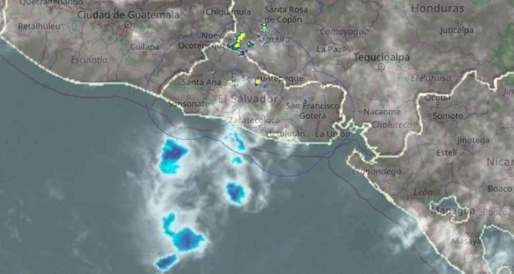 Lluvias y tormentas afectarán franja costera y zona norte este sábado