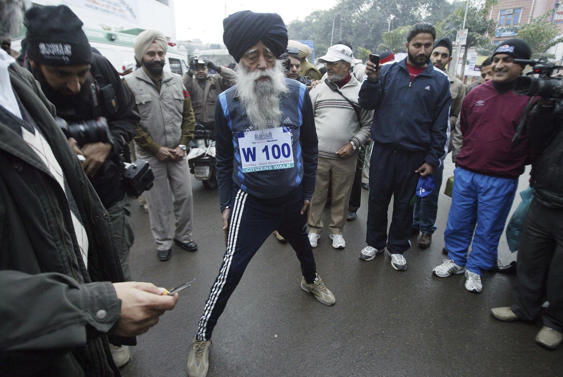 Muere atropellado a los 114 años Fauja Singh, el maratonista más longevo del mundo