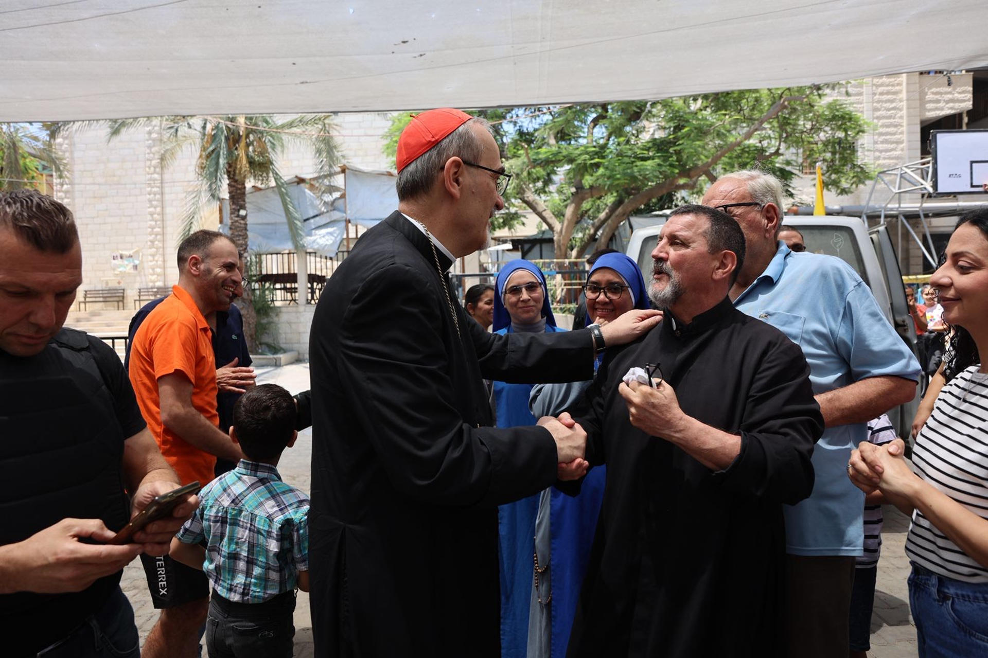 León XIV envía su apoyo al cardenal Pizzaballa y el patriarca Téofilo al entrar en Gaza