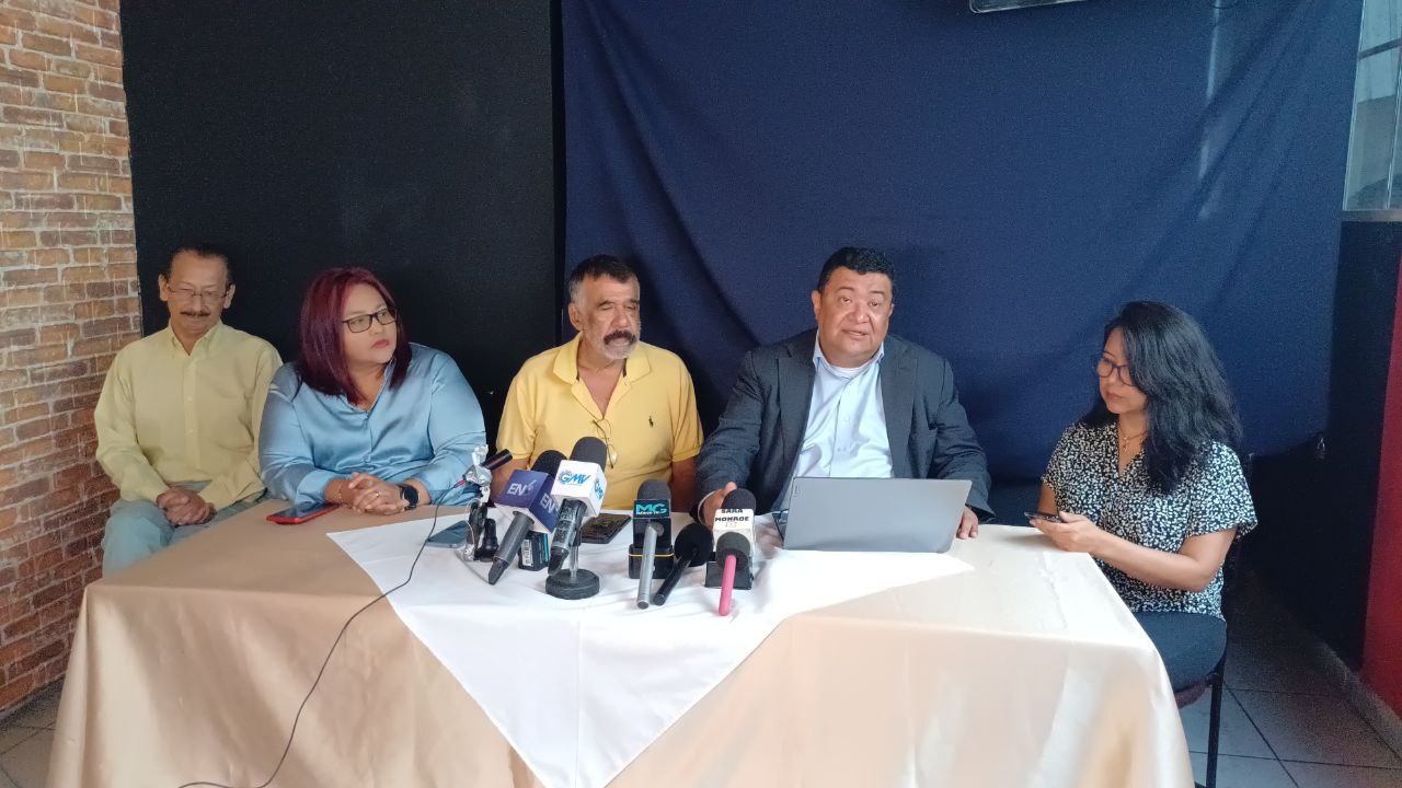 Afectados COSAVI piden por tercera vez al FMI incluya su caso como criterio de transparencia en acuerdo con gobierno salvadoreño