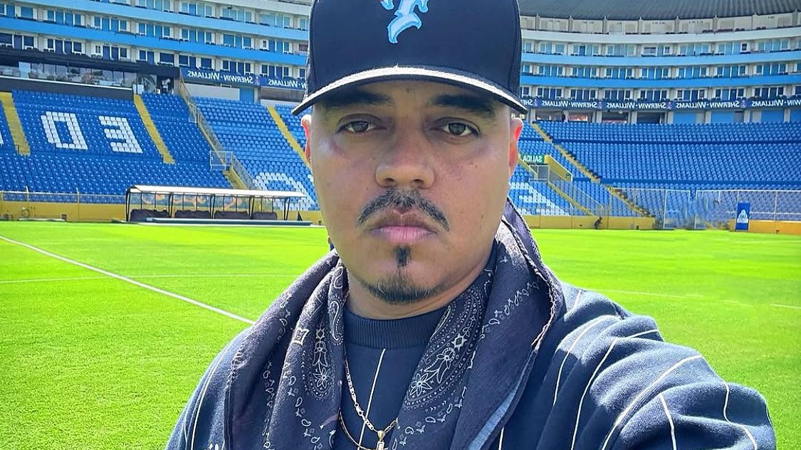 El grafitero TNT se disculpa por comentarios de la diáspora: “He sido un ignorante”