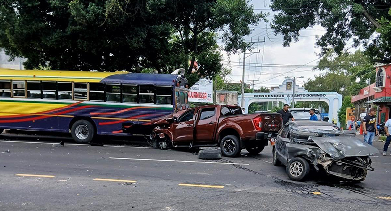 La distracción al volante es la mayor causa de muerte por accidentes de tránsito en El Salvador