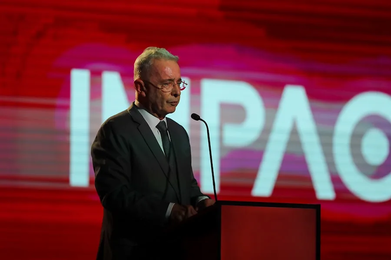 Álvaro Uribe conocerá este lunes fallo judicial por soborno y fraude procesal