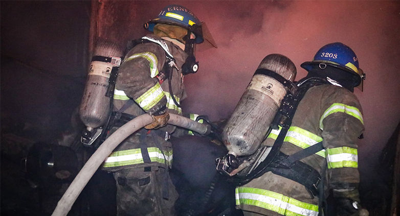 Bomberos comprará 200 bombas de mochilas para incendios forestales