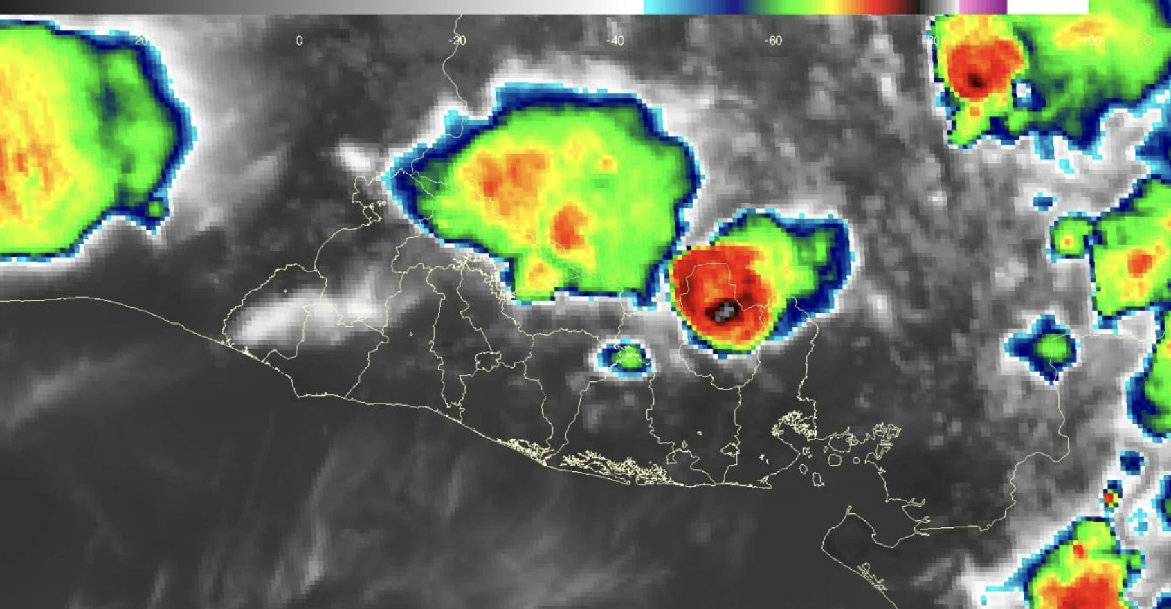 Lluvias y tormentas marcarán el clima de este sábado en El Salvador