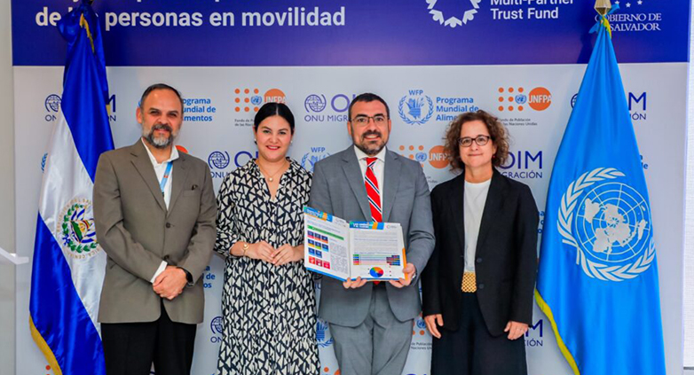 Cancillería lanza programa de protección a migrantes salvadoreños retornados