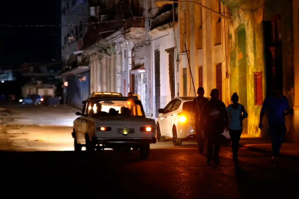 Cuba cumple un año de crisis energética con apagones de hasta 20 horas diarias