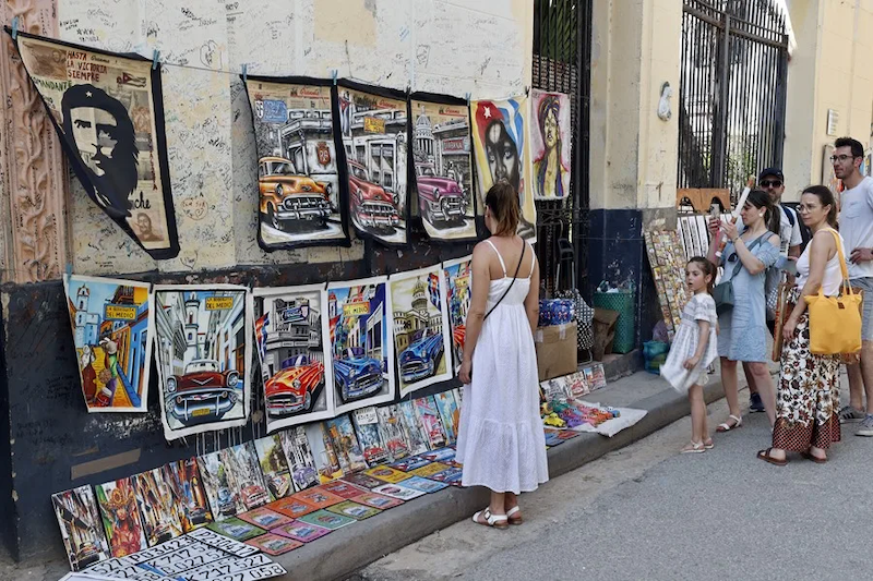 Cuba recibe en el primer semestre del año 25% menos de turistas