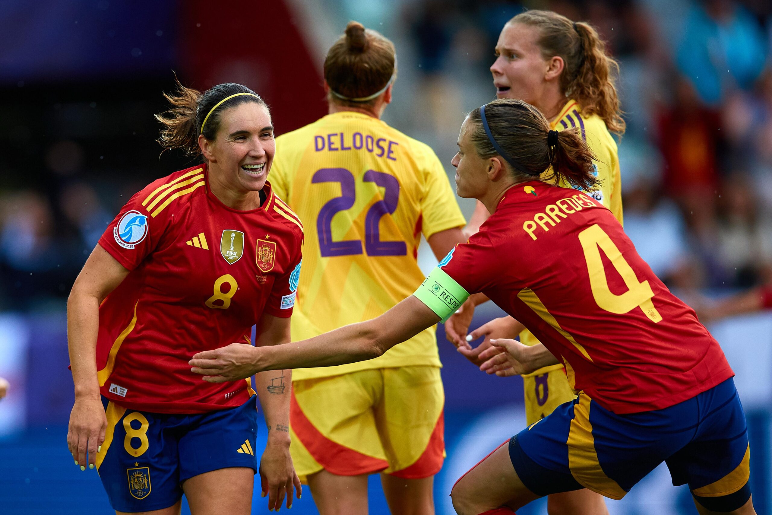 España aplasta a Bélgica con doblete de Alexia y acaricia los cuartos de final