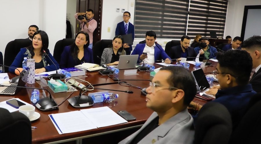 Empresas recibirán mano de obra calificada de salvadoreños retornados dicen funcionarios