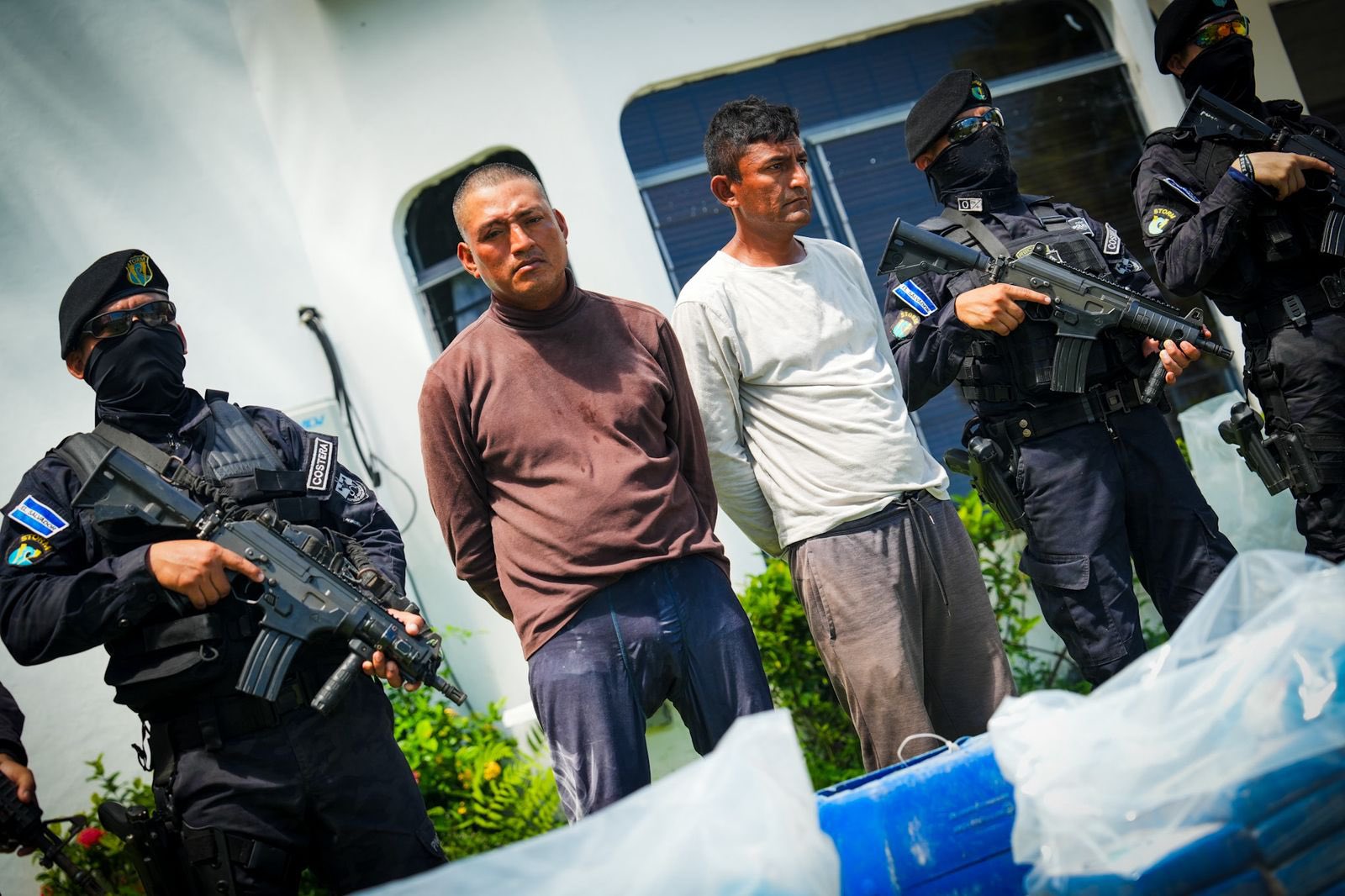 Detienen a dos guatemaltecos con 688 kilos de cocaína valorados en más de $17 millones