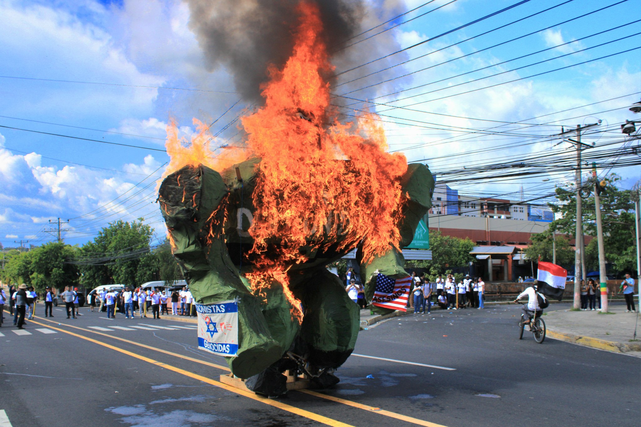 Rector de la UES exige a la Fiscalía esclarezca la masacre del 30 de julio de 1975