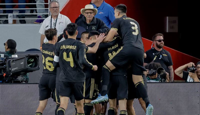 México vence con sufrimiento a Honduras y se clasifica a la final de la Copa Oro