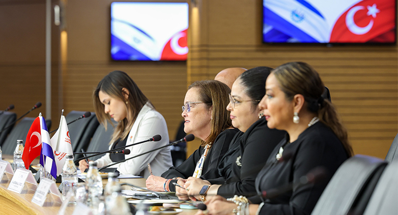 El Salvador y Turquía evalúan «oportunidades de asociación multifacéticas» para cooperación