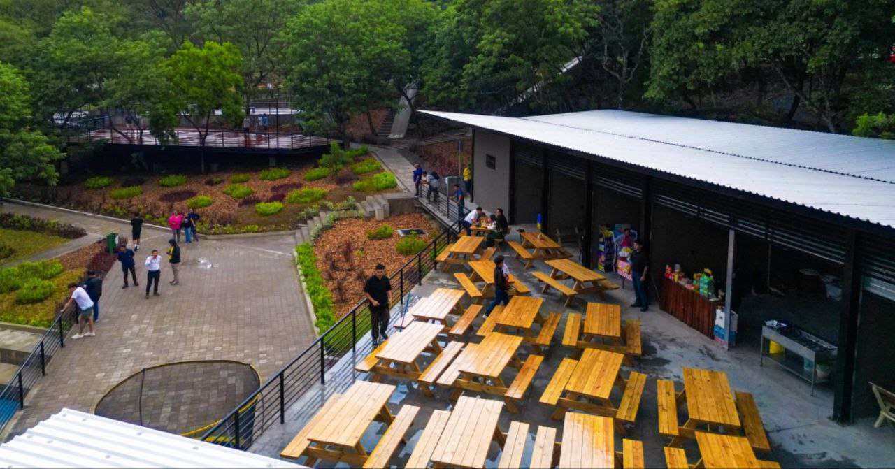 Inauguran Parque de la Familia en faldas del volcán Chaparrastique