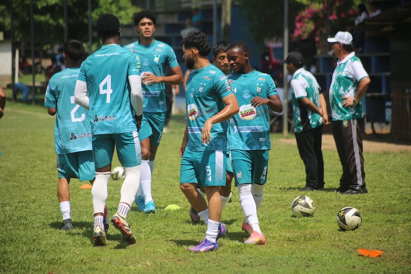 Posponen inicio de torneo de fútbol hondureño por decisión de tribunal de revocar descenso de equipo