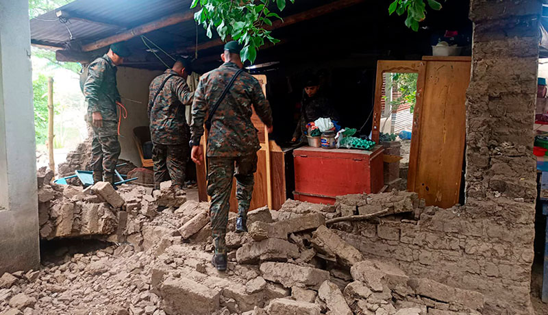 Al menos un muerto, dos heridos de gravedad y 20 casas con daños deja sismo en Guatemala