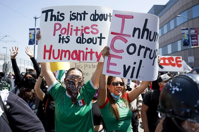 «Aquí estamos y no nos vamos”, el mensaje de resistencia de latinos en Los Ángeles a Trump