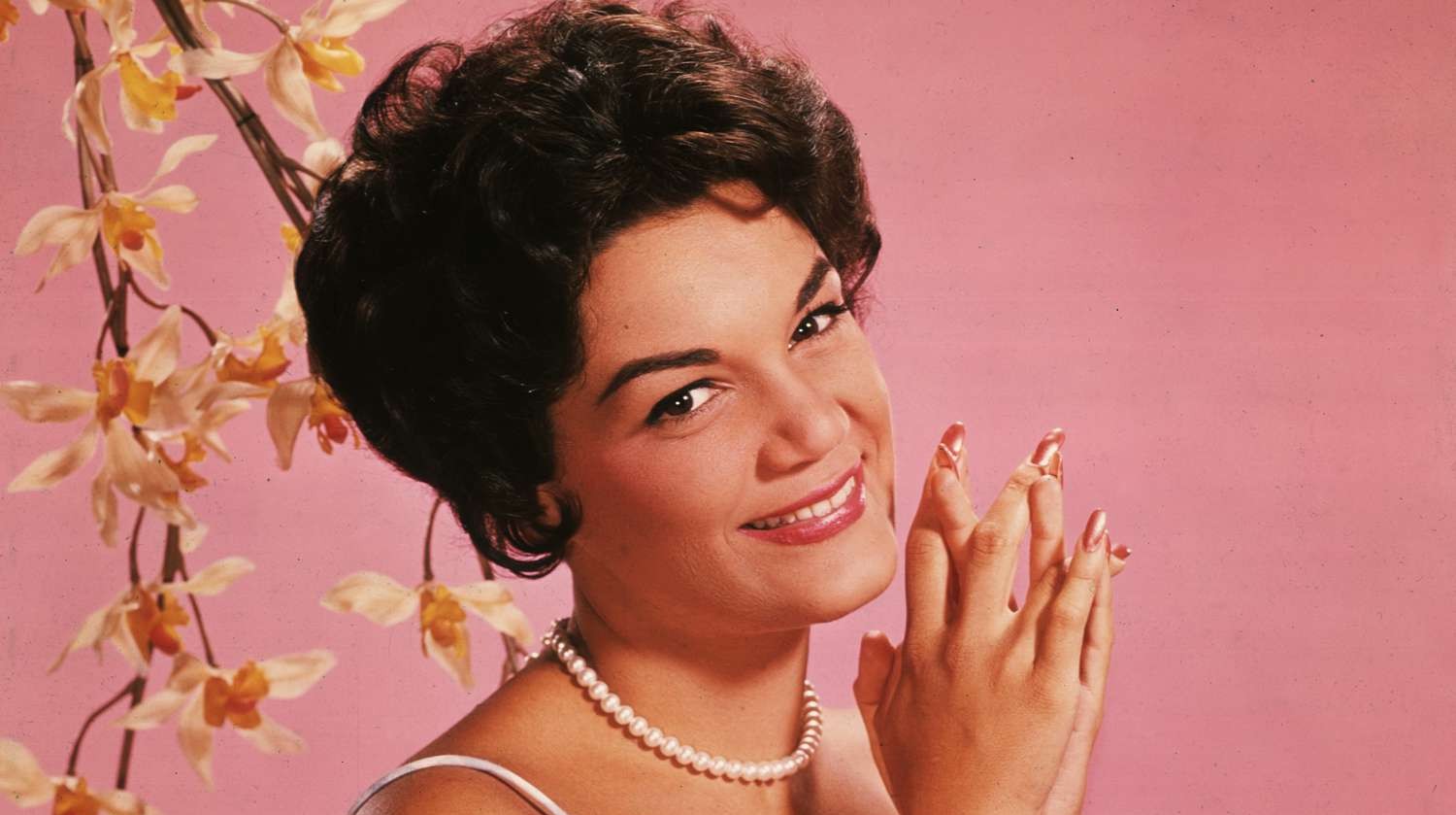 Fallece la legendaria Connie Francis, cantante del trend de TikTok «Pretty Little Baby»