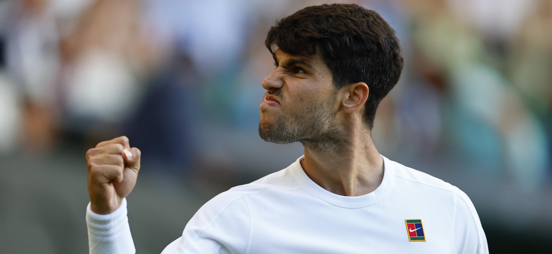 Alcaraz supera al incómodo Struff y avanza a octavos en Wimbledon