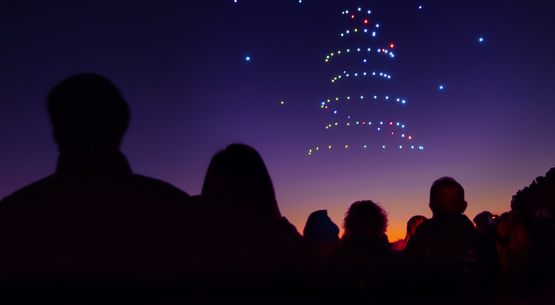 Fiestas Agostinas 2025: “Sivarland” abre sus puertas hoy con un show de drones