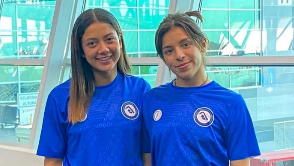 Dos nadadoras salvadoreñas competirán en el Mundial de Deportes Acuáticos 2025 en Singapur