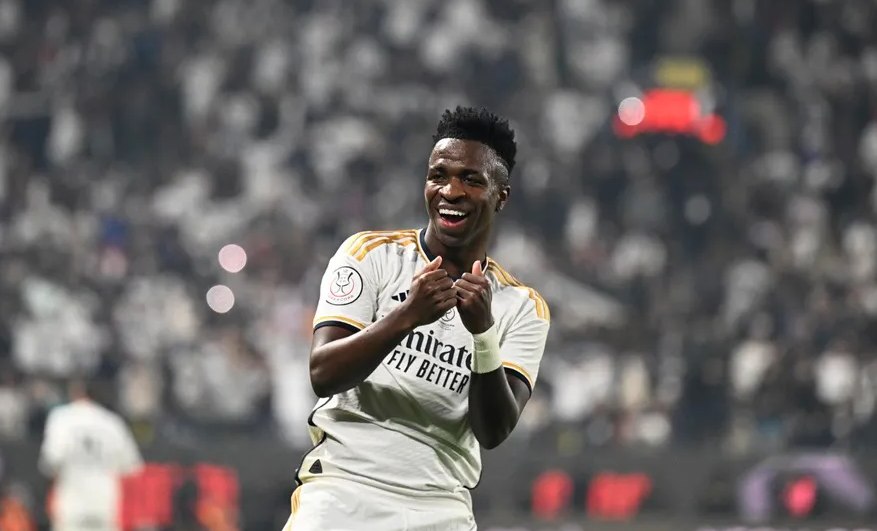 El Valencia prepara una demanda por la imagen de su afición en el documental “Baila, Vini”