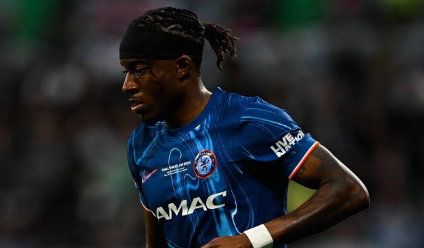 El extremo inglés Madueke cambia el Chelsea por el Arsenal