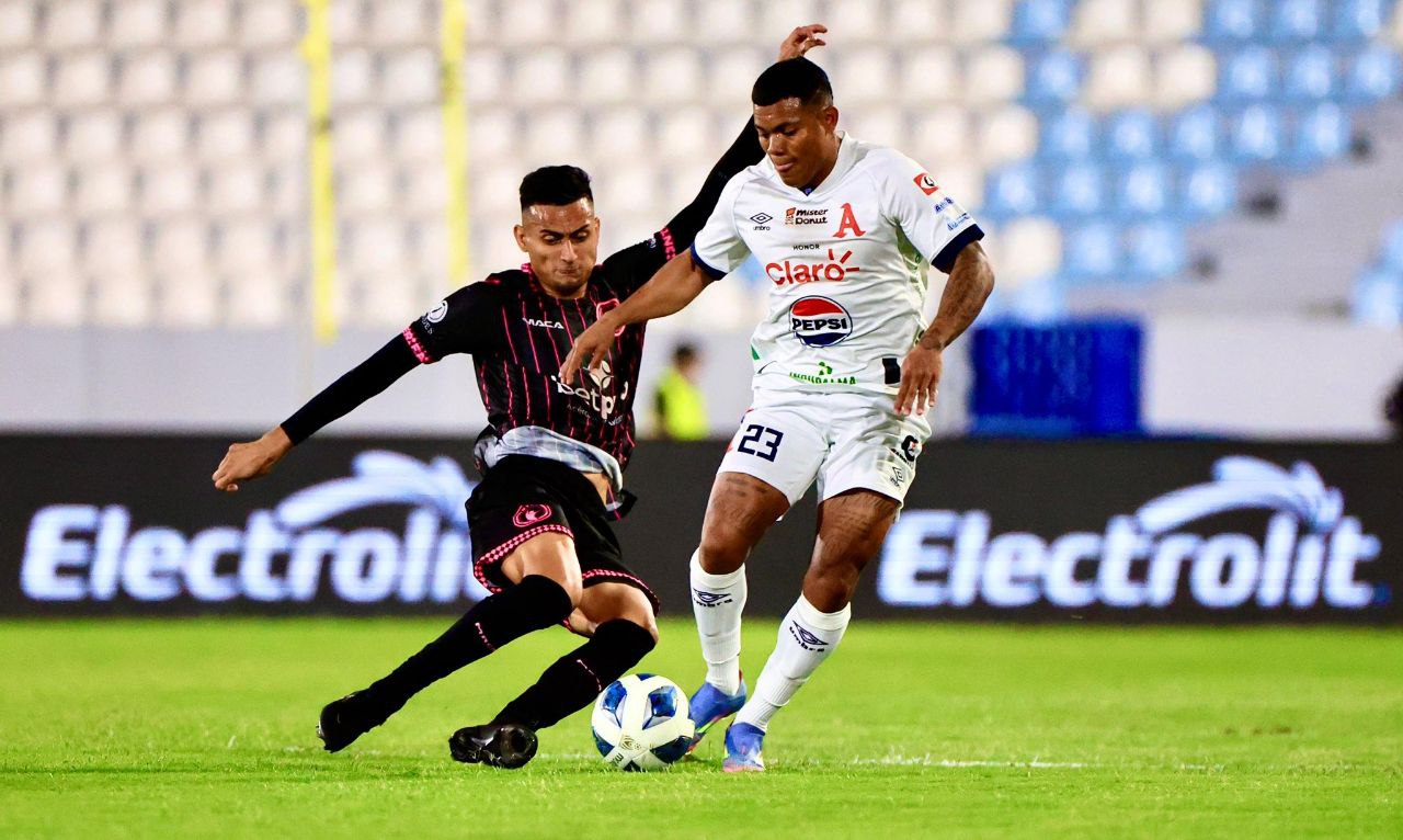 Alianza e Inter FA empatan sin goles en su debut del Apertura 2025