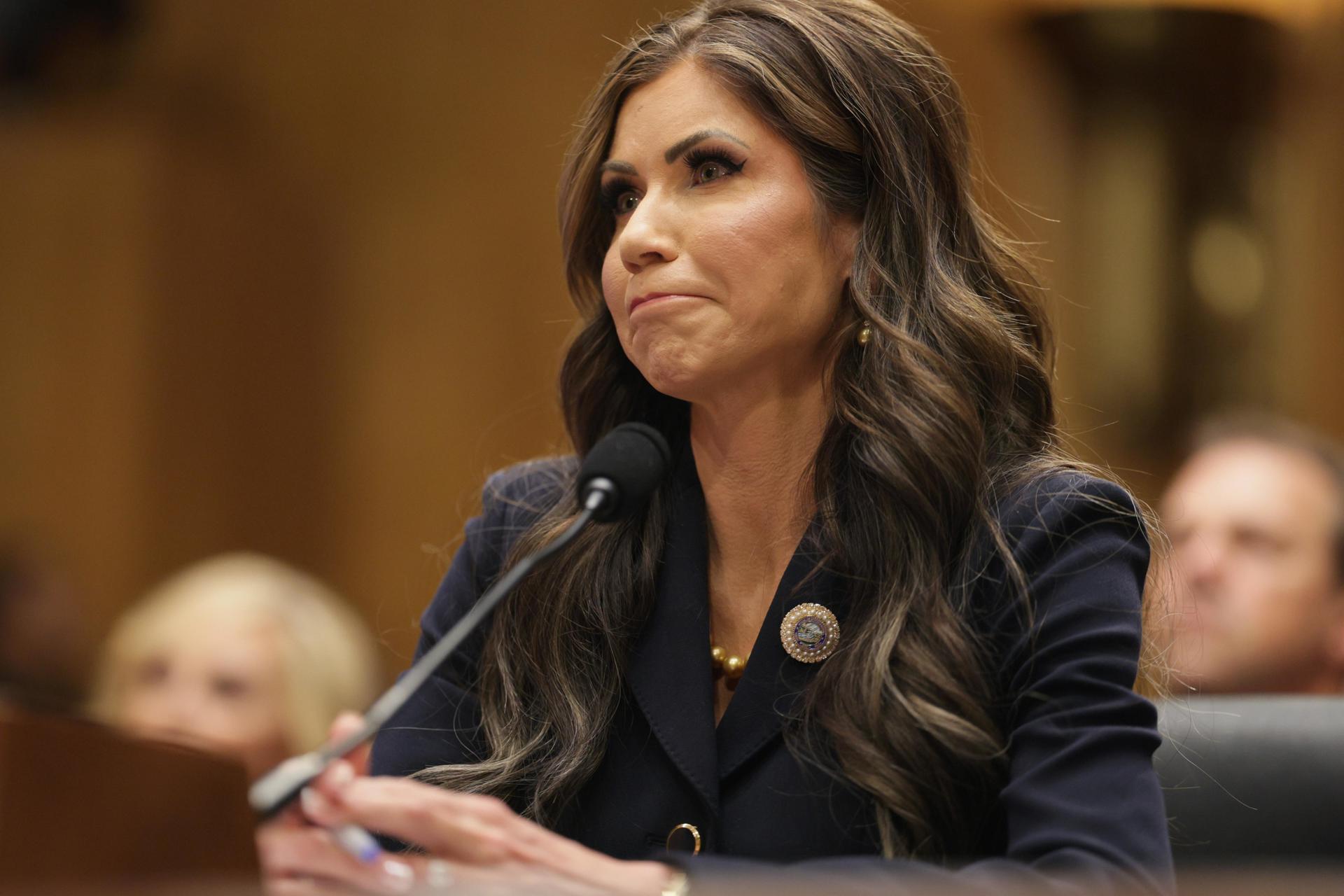 Episodio de «South Park» se burla de la secretaria de Seguridad Nacional de EE.UU.