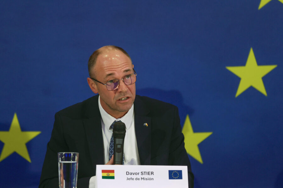 La misión de la Unión Europea compromete su acompañamiento a la segunda vuelta electoral en Bolivia