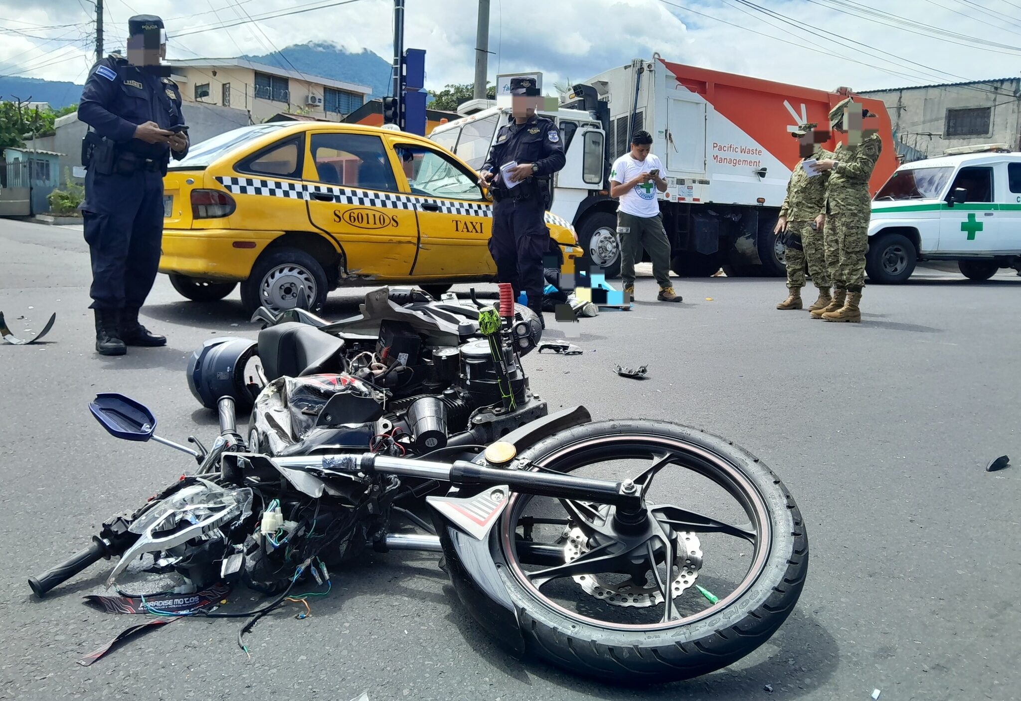Un motociclista muere en accidente en la avenida Bernal de San Salvador