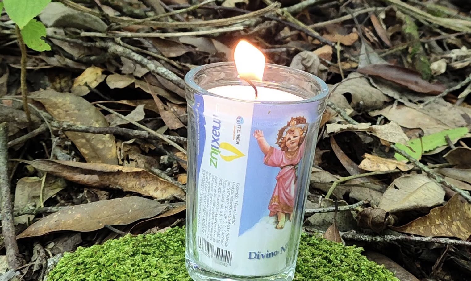 Caminata y oración en el Chinchontepec en memoria de víctimas del vuelo 901 de Aviateca