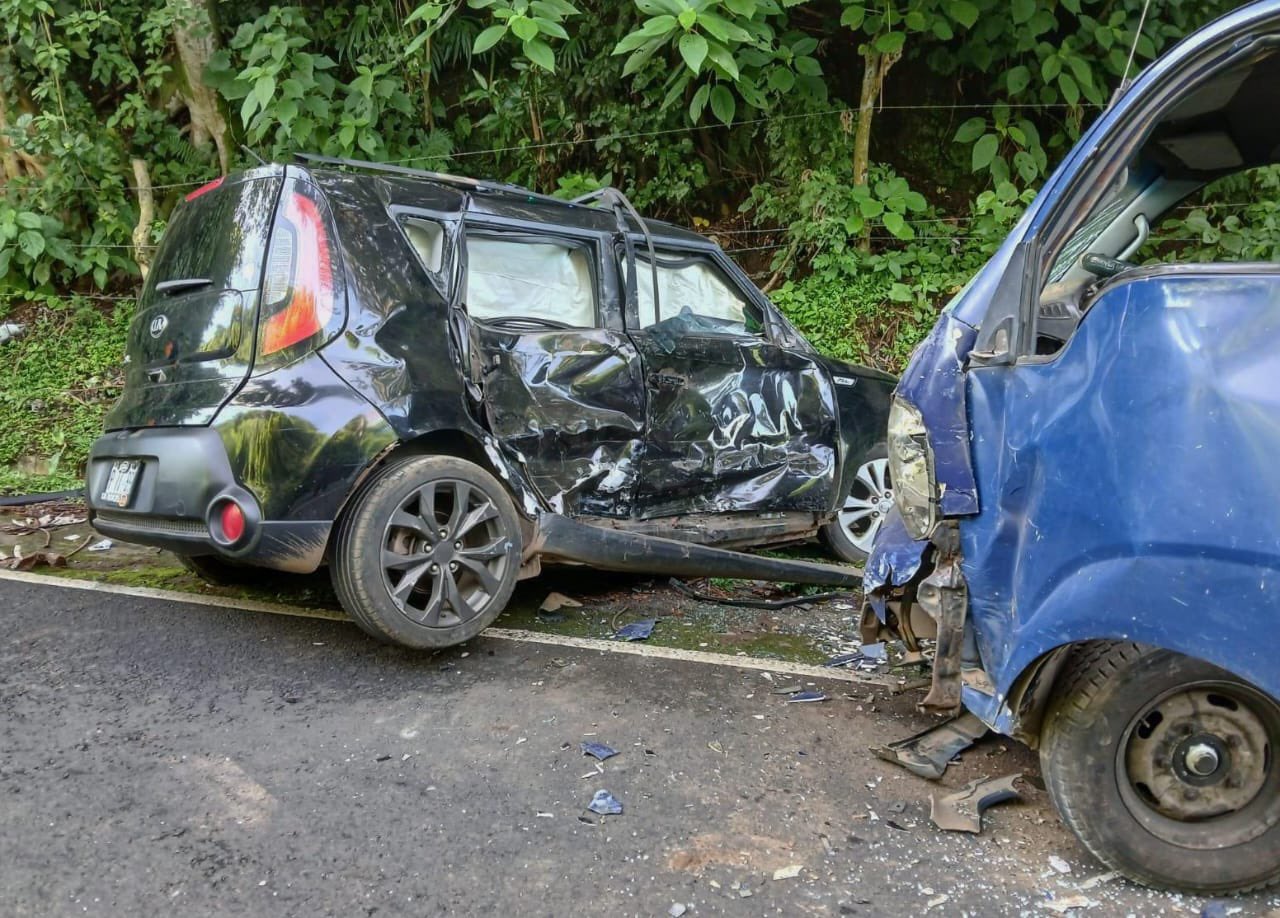 Tres lesionados en accidente de tránsito en Sonsonate Norte
