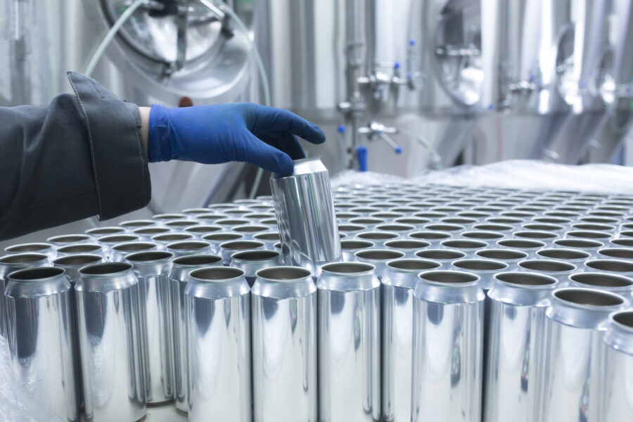 Empresa salvadoreña frena exportación de aluminio a EE. UU. porque tendría que facturar con 50 % de arancel