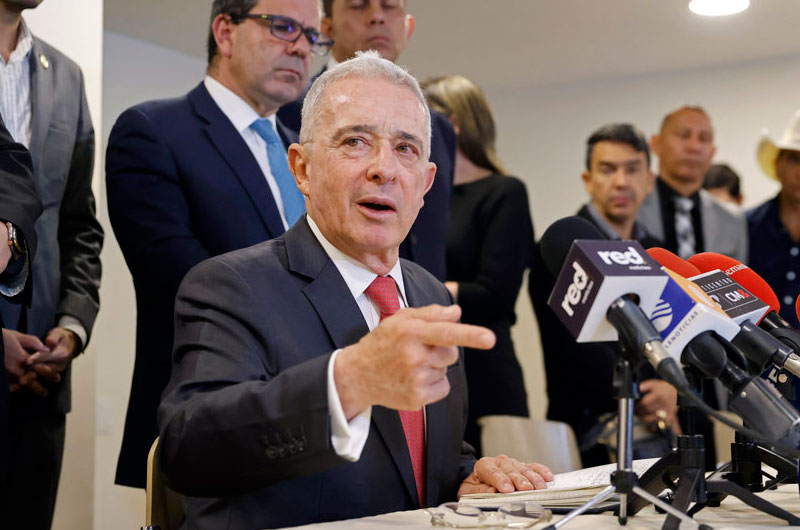 Tribunal de Bogotá ordena la libertad inmediata del expresidente Álvaro Uribe