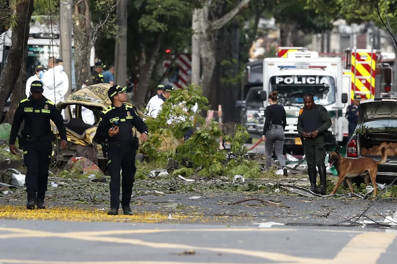 Ataques terroristas coordinados en dos ciudades colombianas dejan 13 muertos