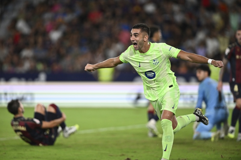 El Barça remonta 2-3 con gol agónico ante el Levante