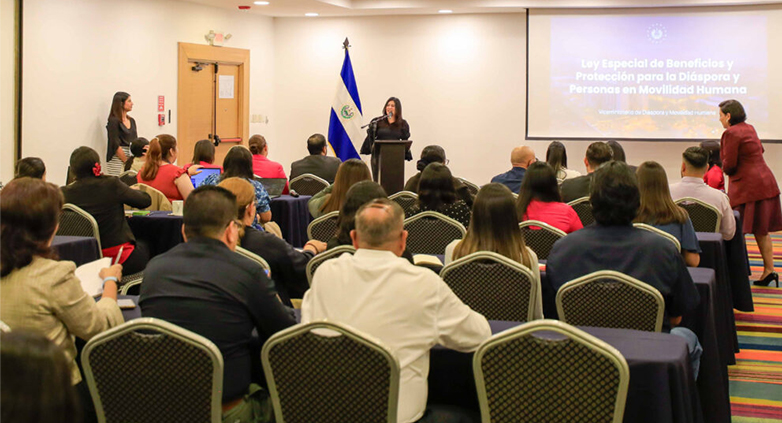 Cancillería capacita a empleados y miembros de la OIM sobre nueva Ley de beneficios para la diáspora
