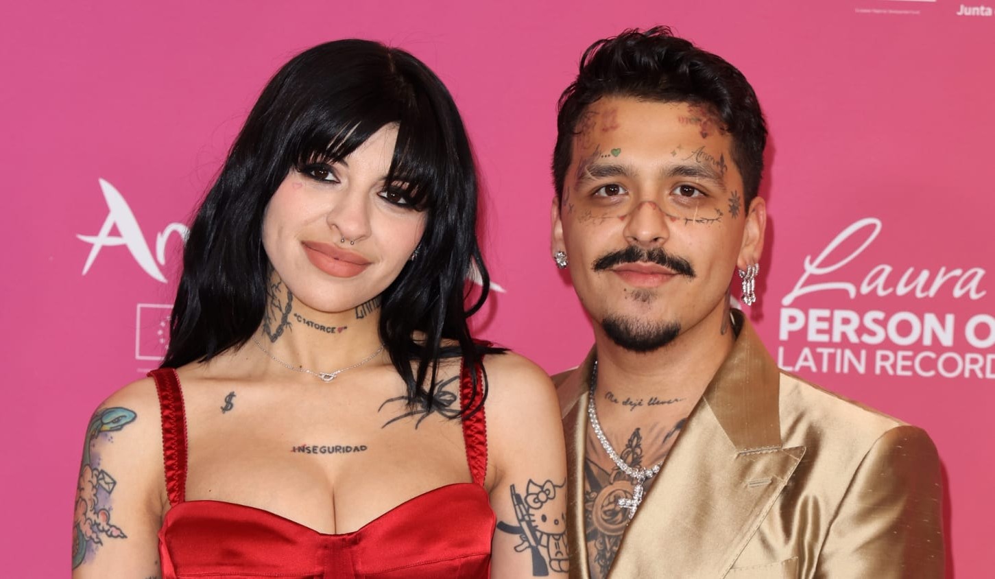 Christian Nodal asegura que Cazzu le rompió el corazón y que terminaron su relación seis veces